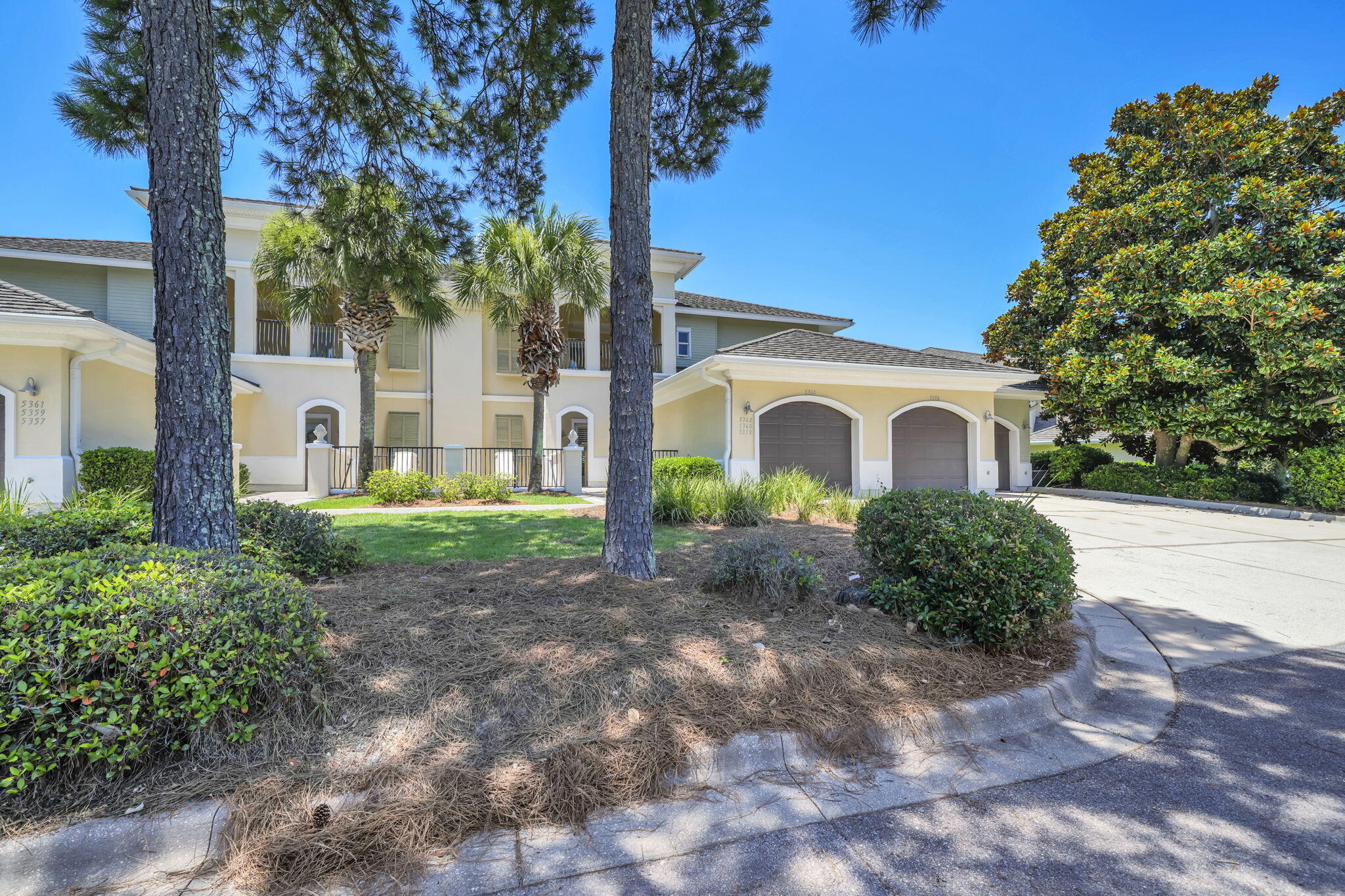 PINE RIDGE VILLAS - Residential