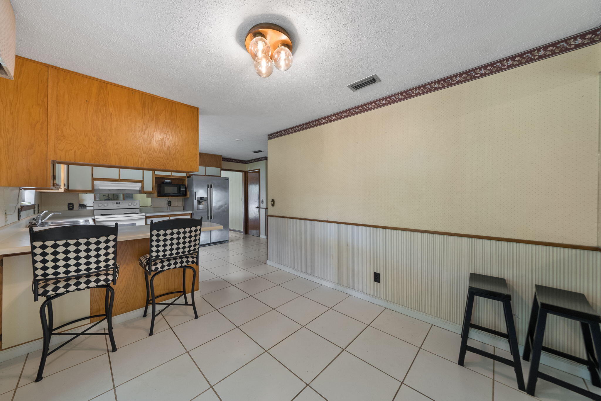 NO RECORDED SUBDIVISION - Residential