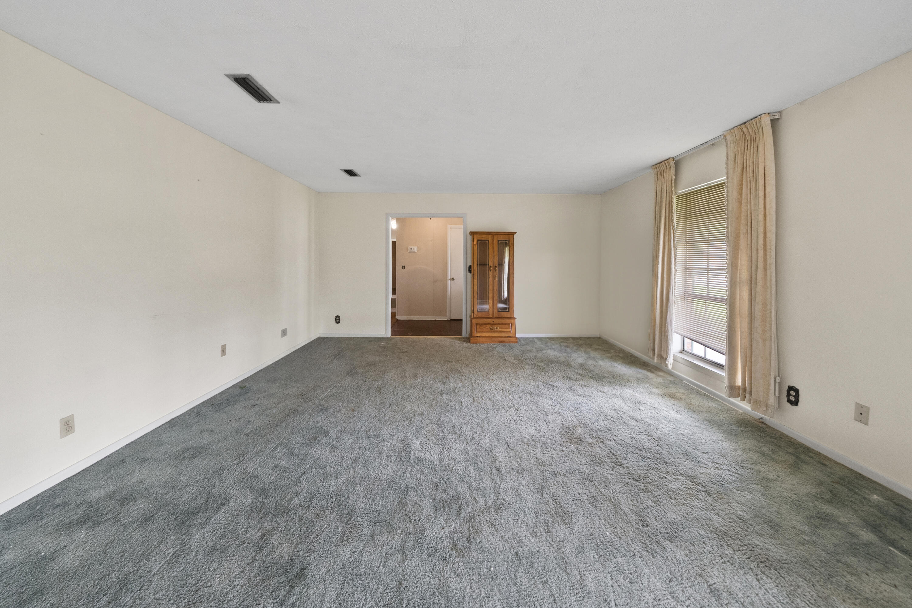 NO RECORDED SUBDIVISION - Residential