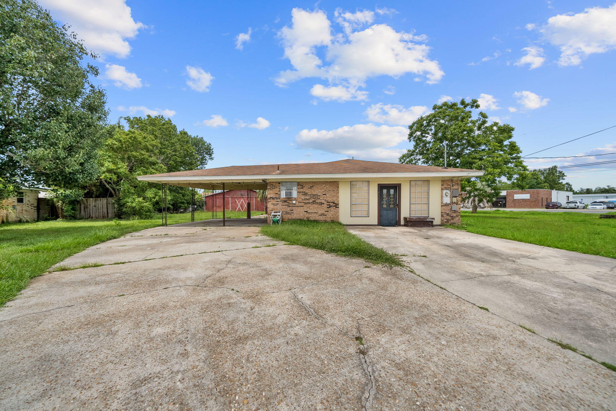 NO RECORDED SUBDIVISION - Residential