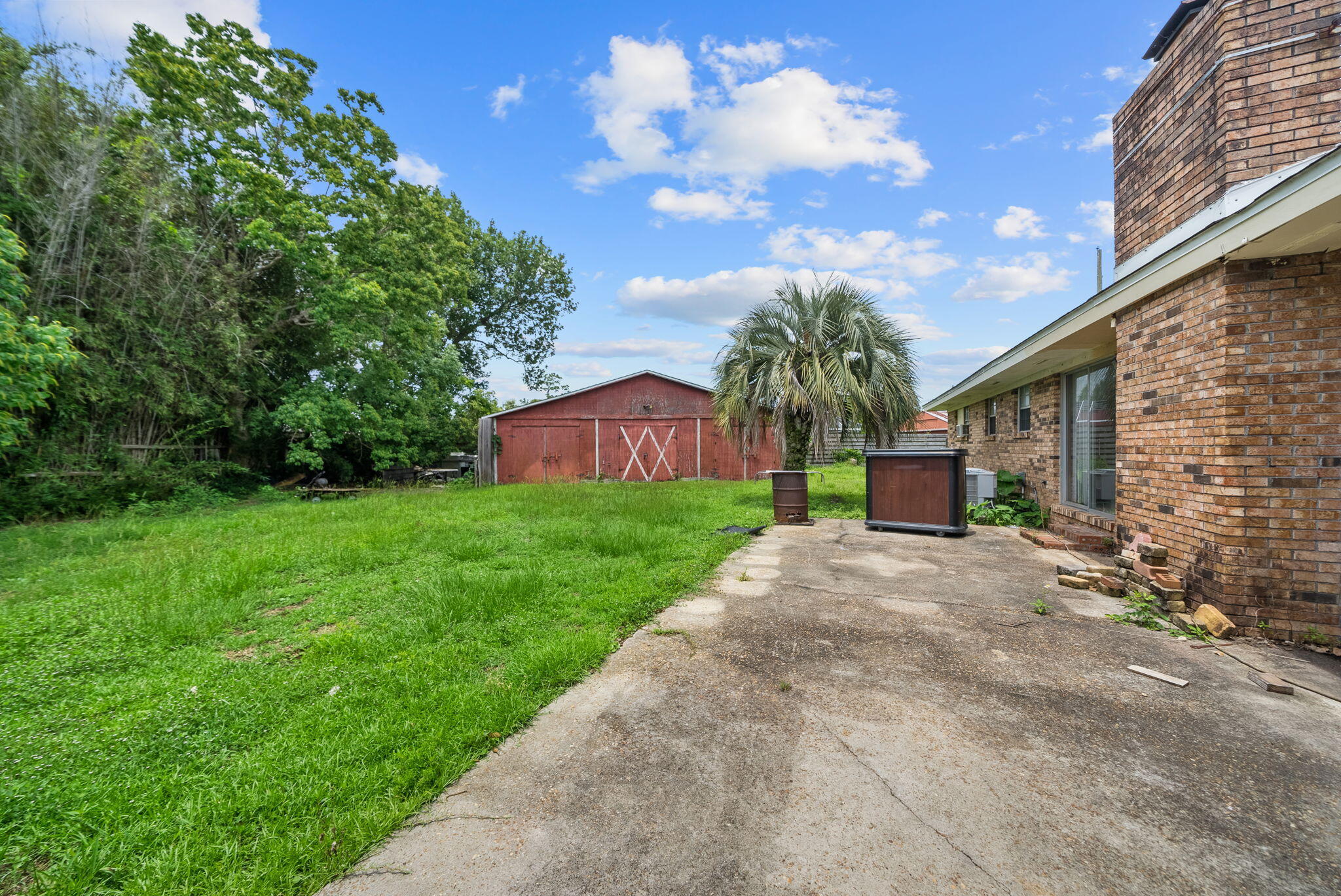 NO RECORDED SUBDIVISION - Residential