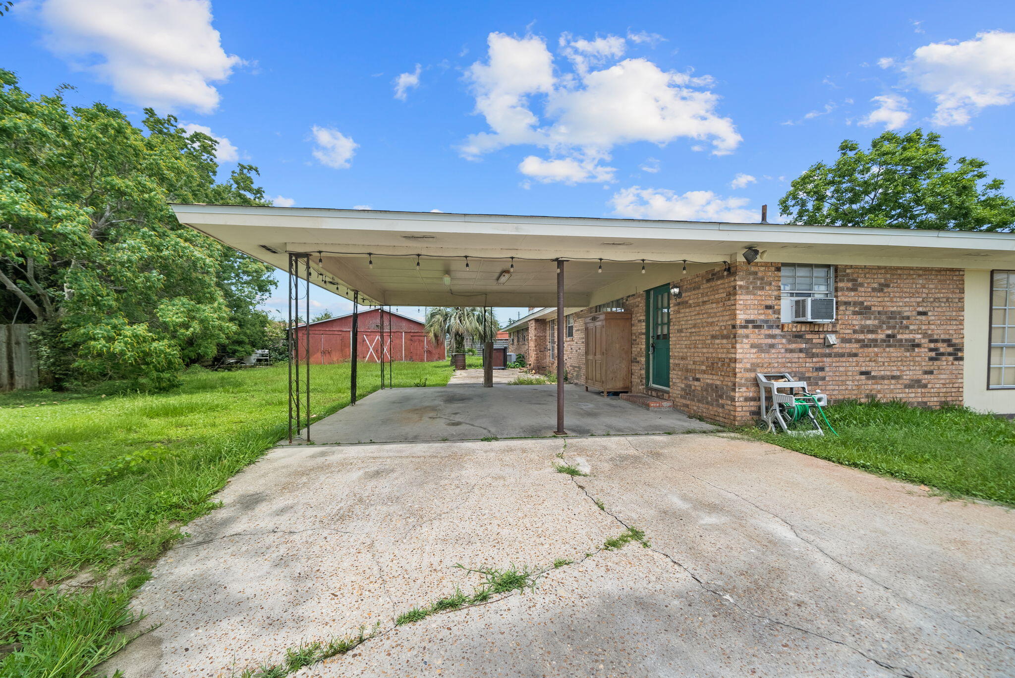 NO RECORDED SUBDIVISION - Residential