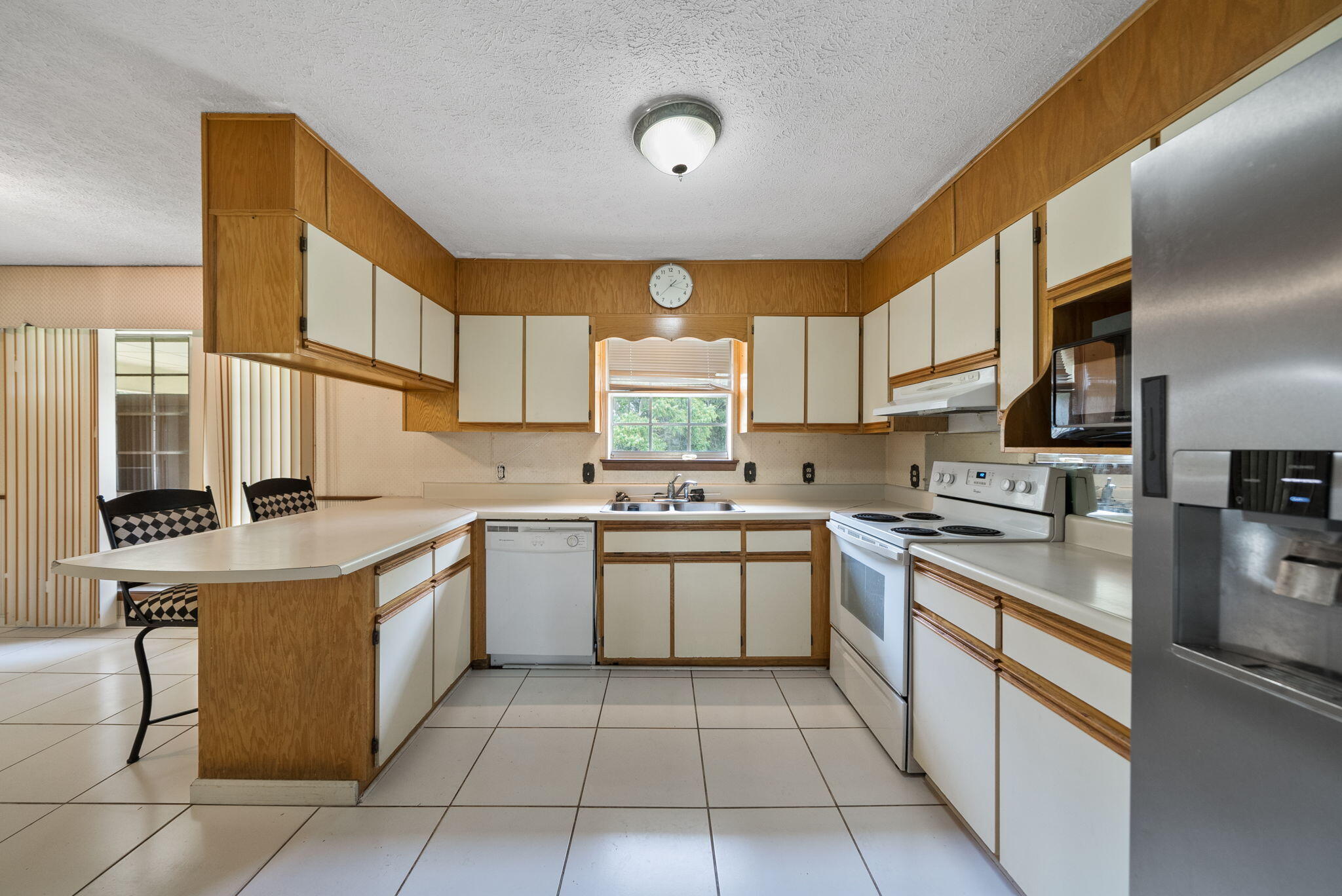NO RECORDED SUBDIVISION - Residential