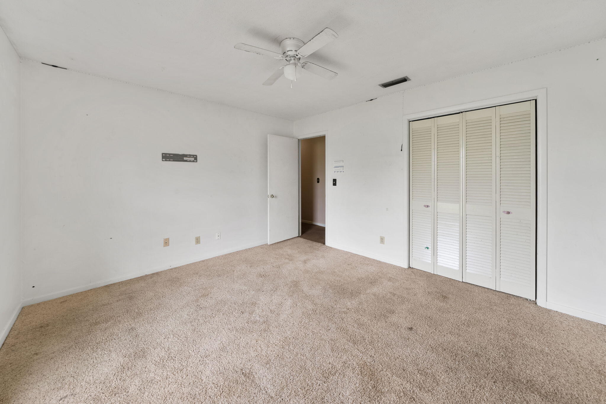 NO RECORDED SUBDIVISION - Residential