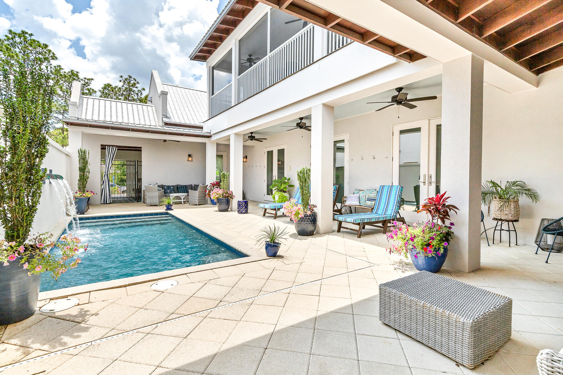 GULF SHORE MANOR - Residential