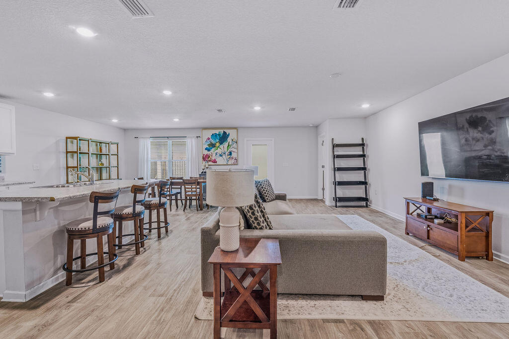 HAMMOCK BAY - MILL COTTAGES - Residential
