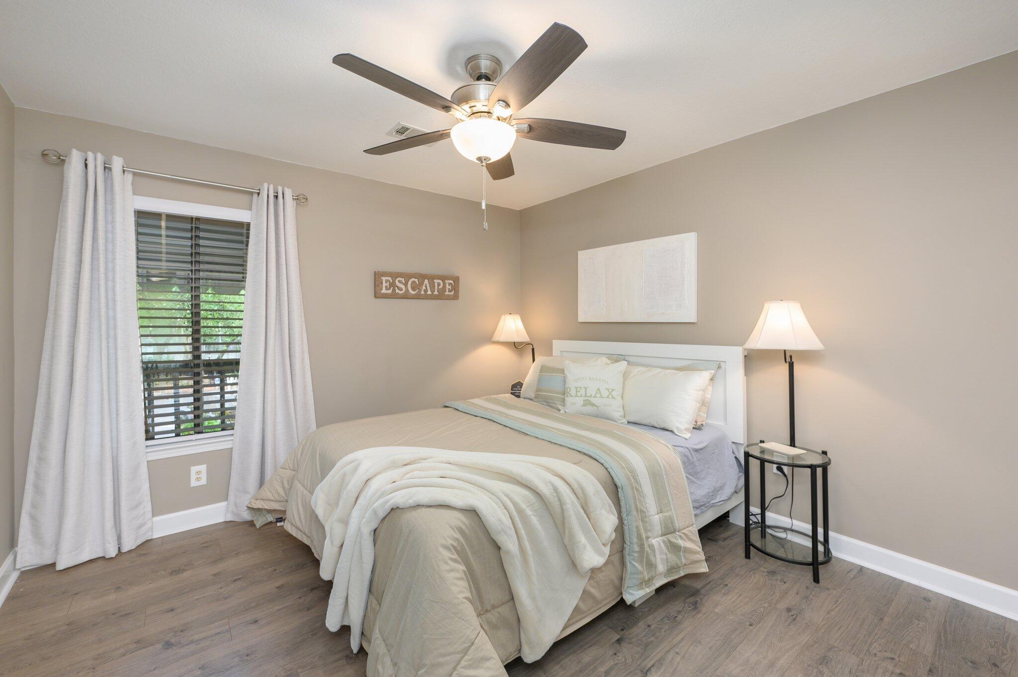 LAKESIDE CONDO AT BLUEWATER BAY - Residential Lease