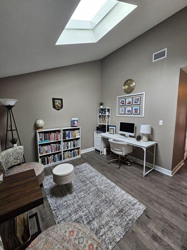 LAKESIDE CONDO AT BLUEWATER BAY - Residential Lease