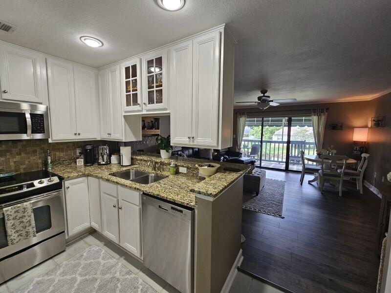LAKESIDE CONDO AT BLUEWATER BAY - Residential Lease