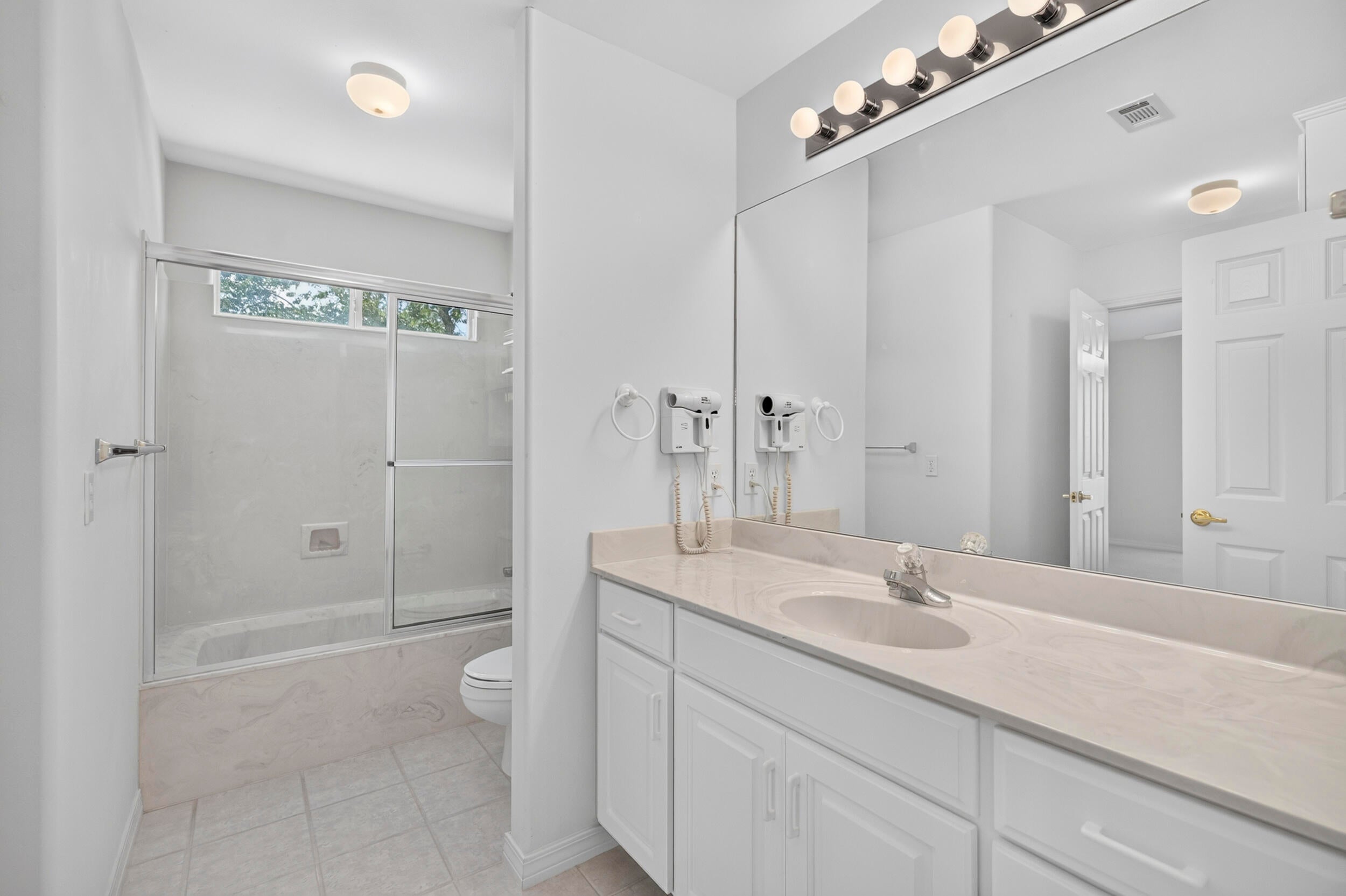 GLENLAKE PH 2 - Residential