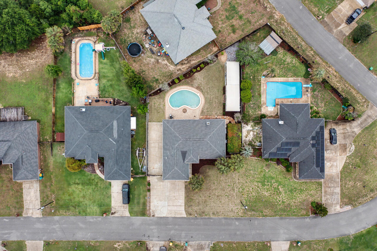 FOXWOOD ADDITION S/D LOT 9 BLK C - Residential