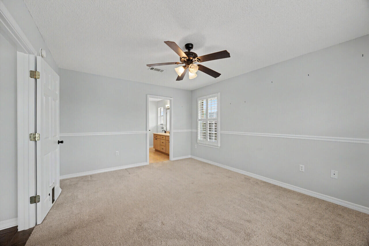 FOXWOOD ADDITION S/D LOT 9 BLK C - Residential