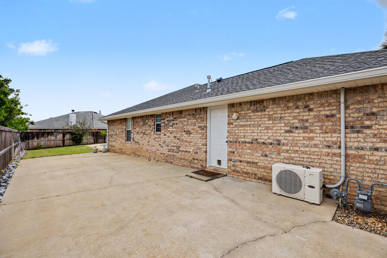 FOXWOOD ADDITION S/D LOT 9 BLK C - Residential