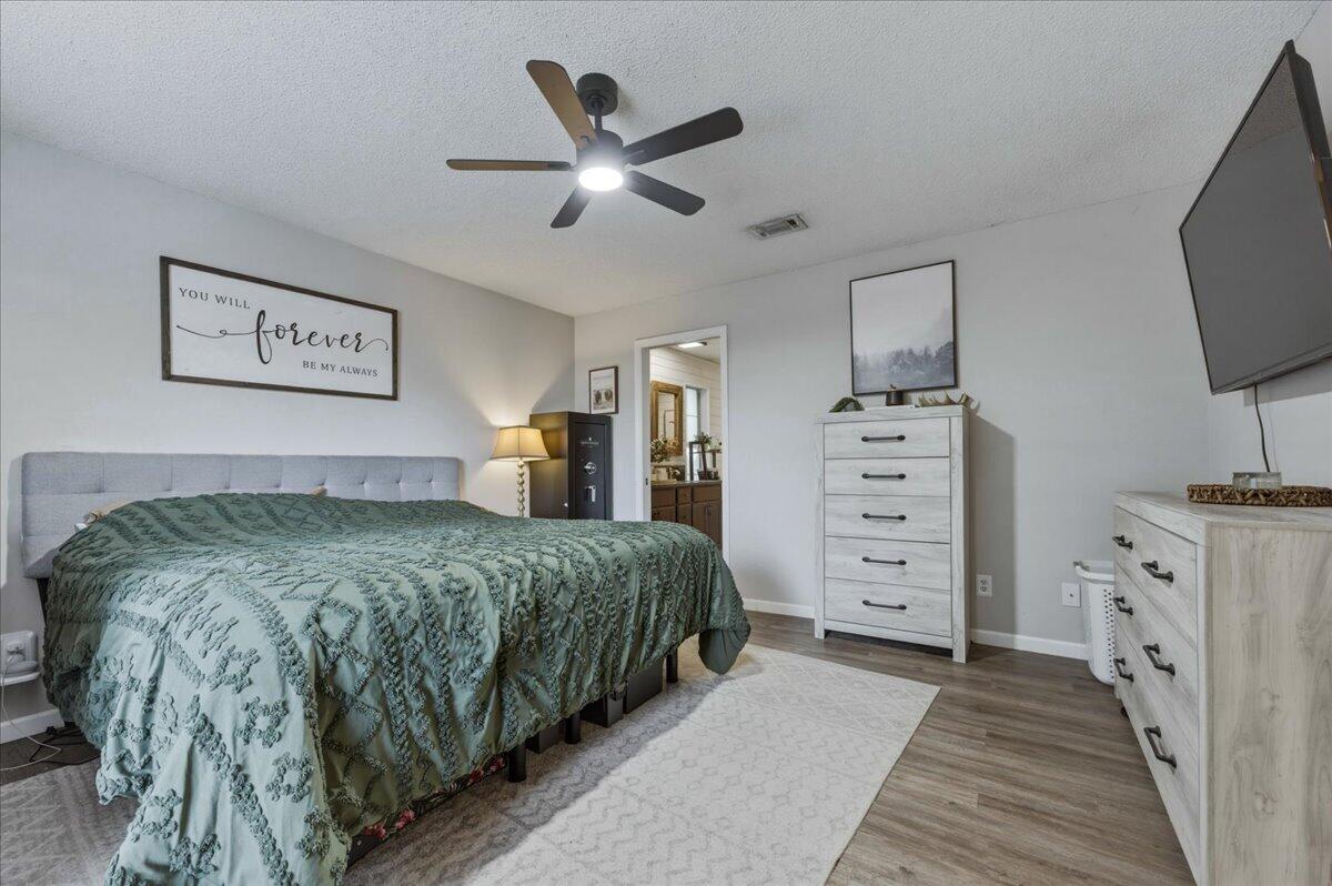SANTA ROSA SHORES 6TH ADDN - Residential