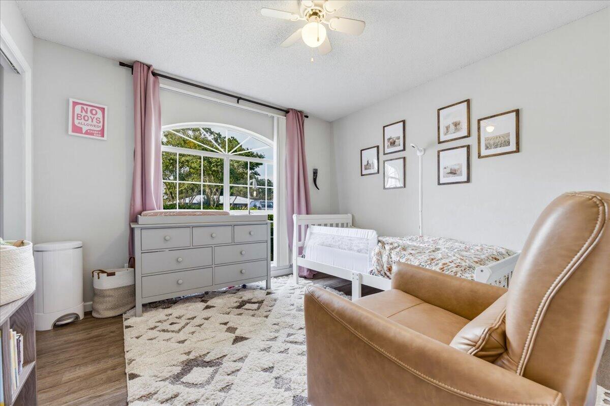 SANTA ROSA SHORES 6TH ADDN - Residential
