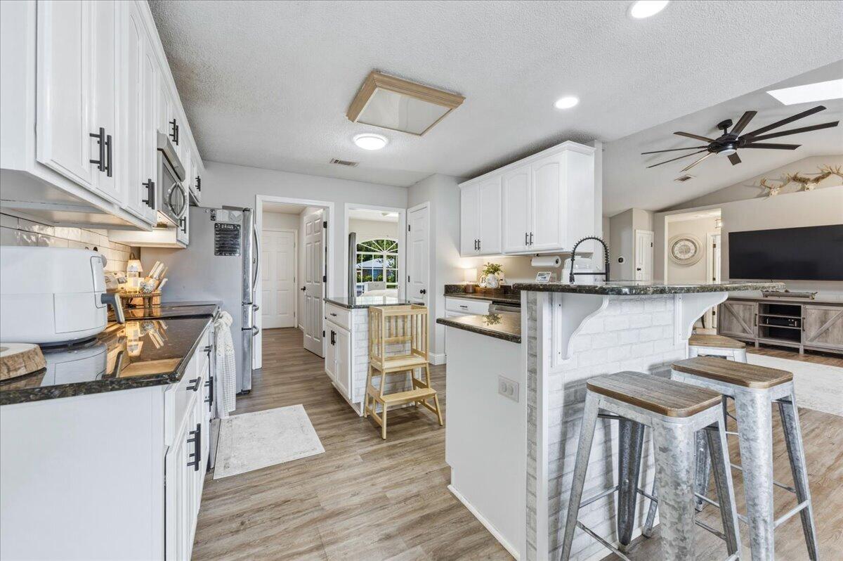 SANTA ROSA SHORES 6TH ADDN - Residential