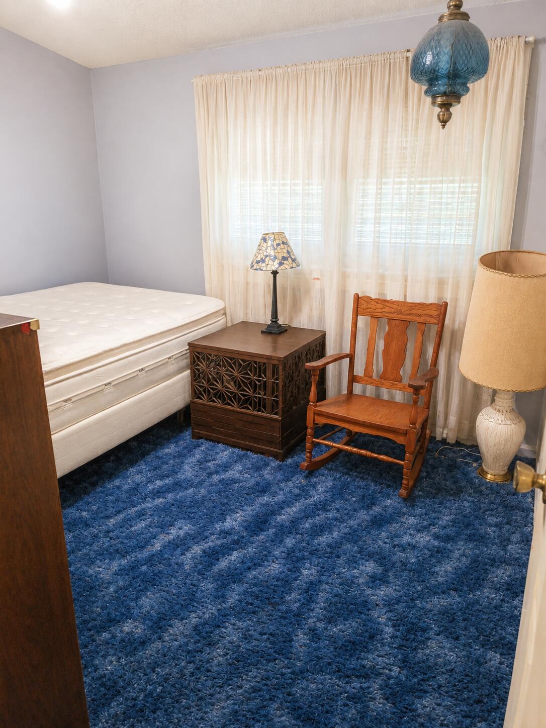 PINE SHORES - Residential