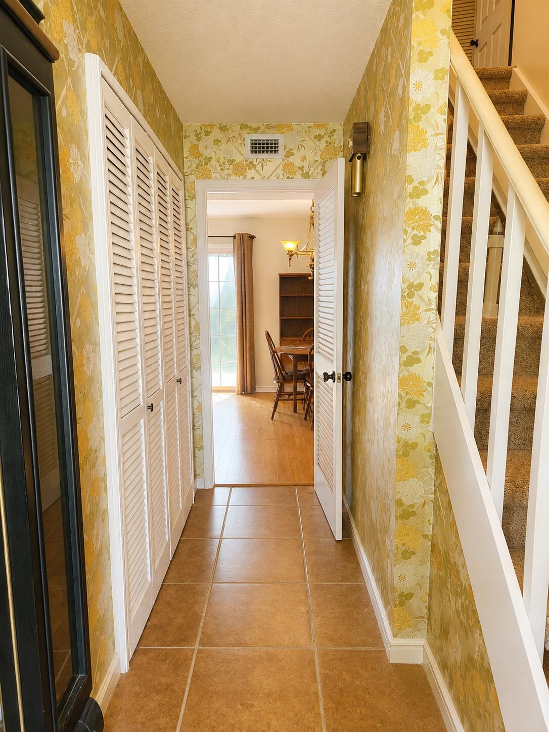 PINE SHORES - Residential