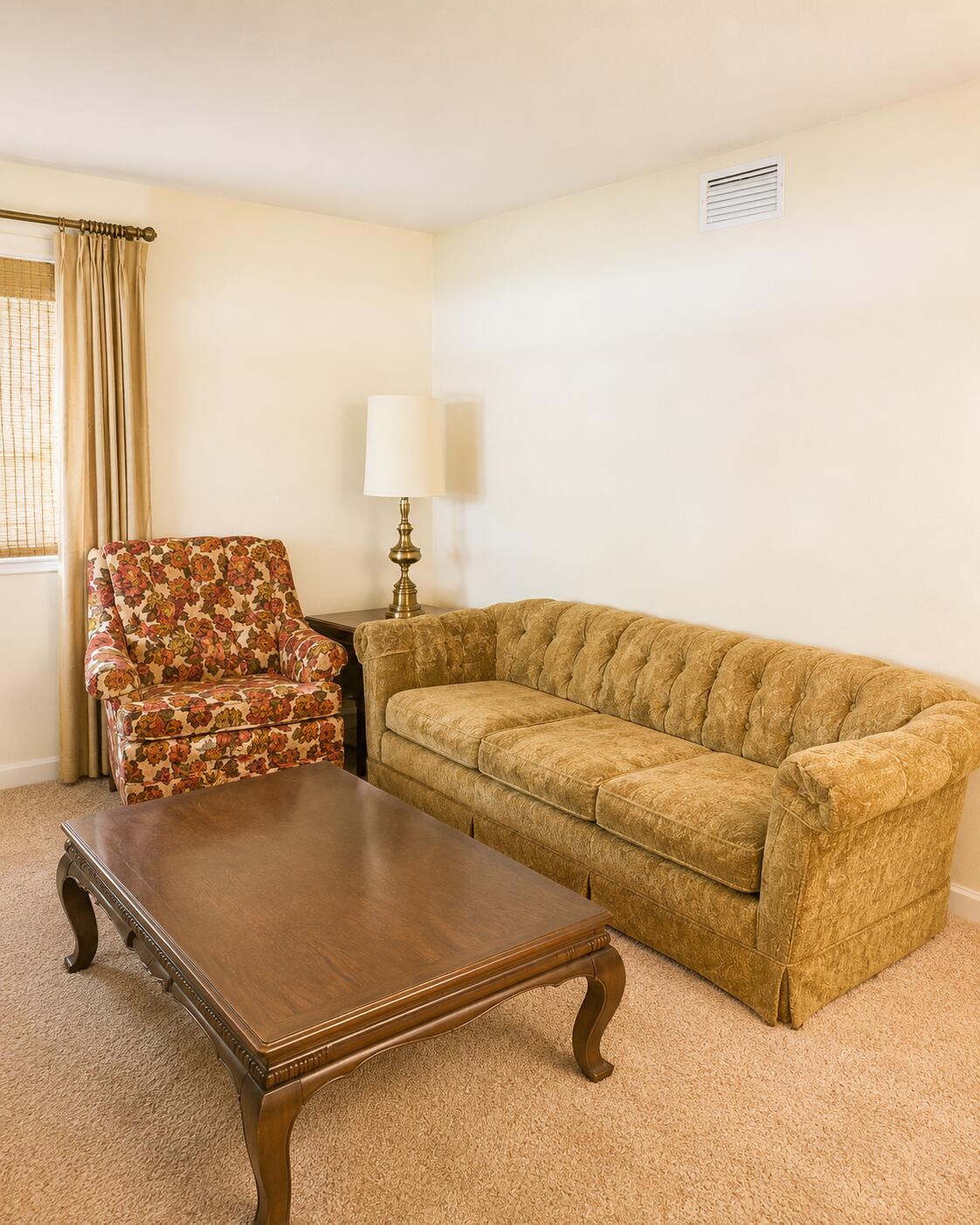 PINE SHORES - Residential