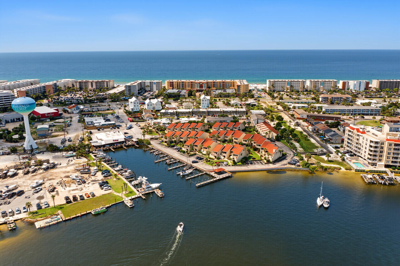 MANOR SHORES 1ST ADDN - Residential