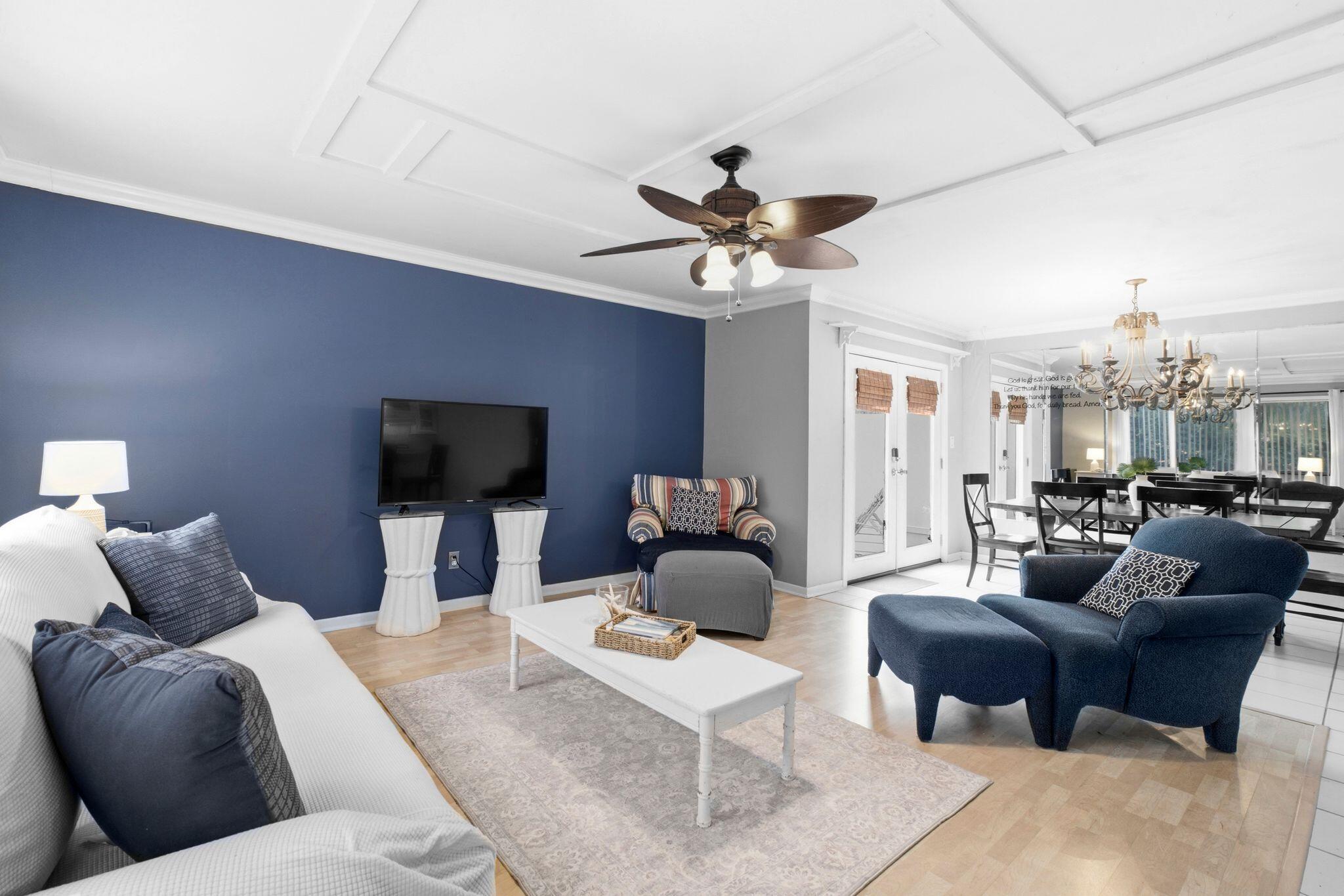 MANOR SHORES 1ST ADDN - Residential