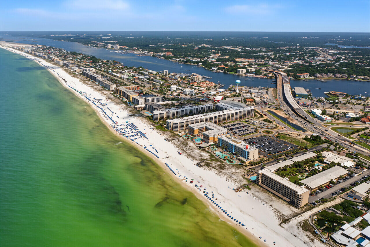 MANOR SHORES 1ST ADDN - Residential