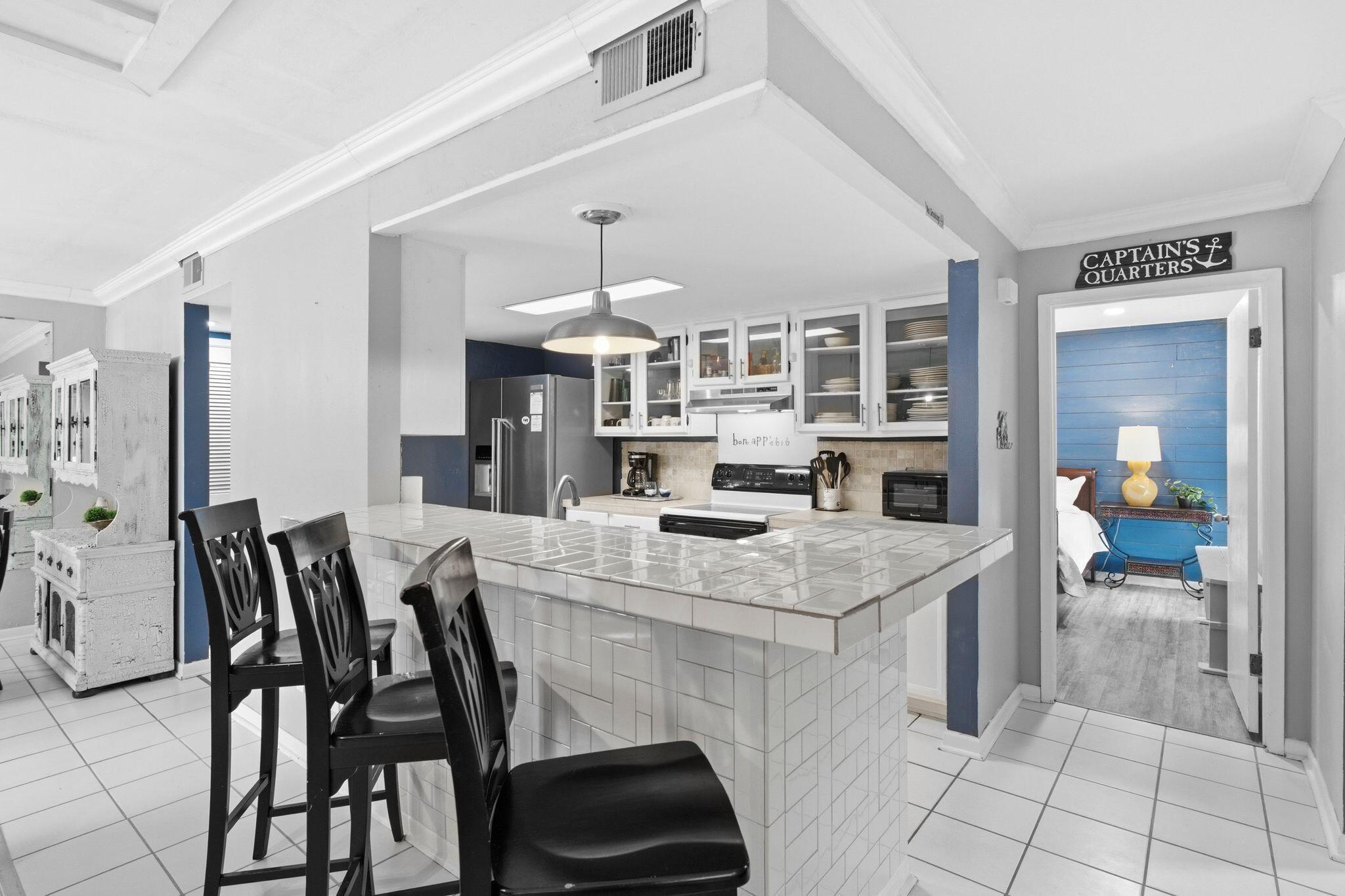 MANOR SHORES 1ST ADDN - Residential