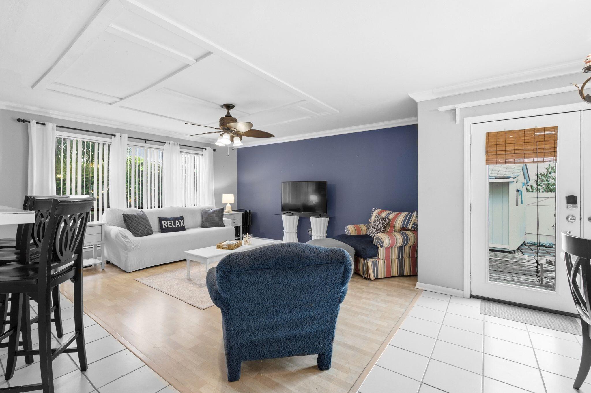 MANOR SHORES 1ST ADDN - Residential