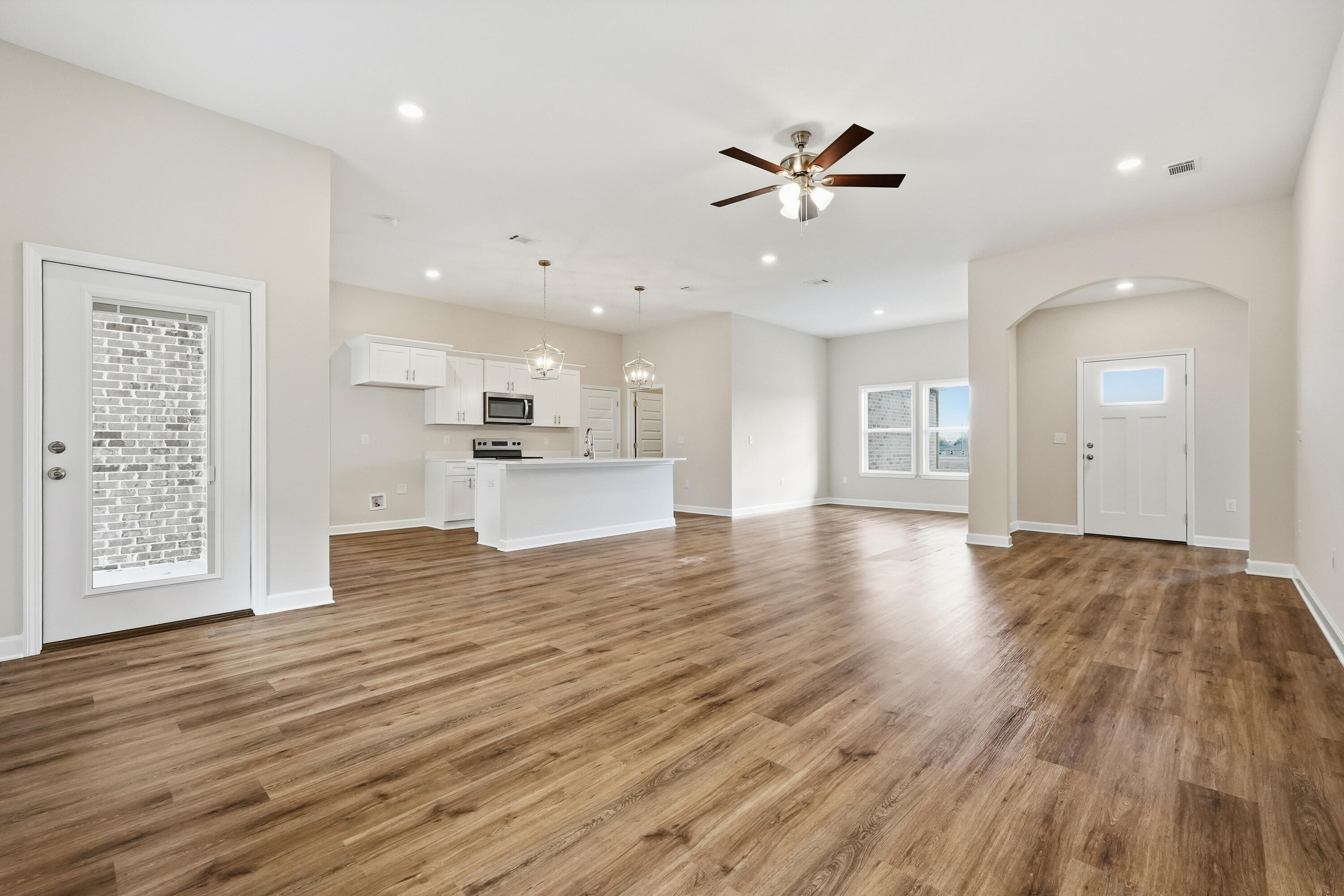 SOUTHERN CHARM - Residential