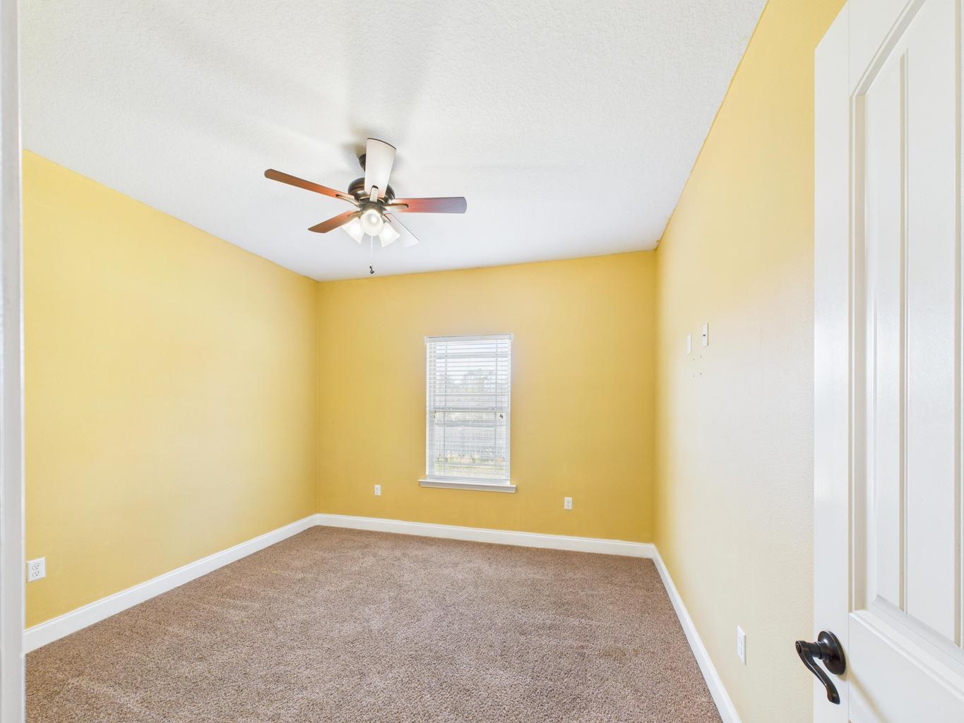 PLANTATION OAKS S/D - Residential Lease