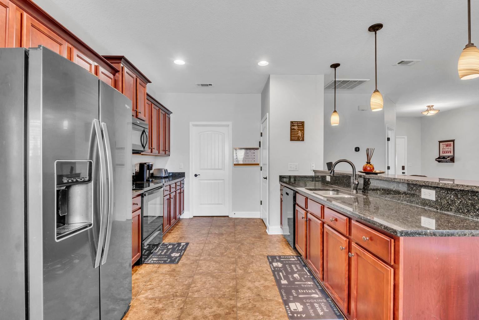 PLANTATION OAKS S/D - Residential Lease