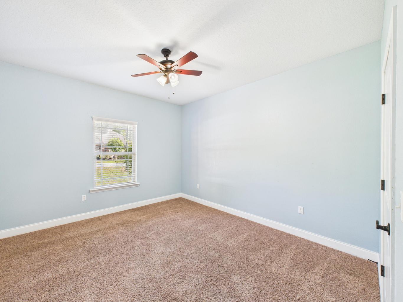 PLANTATION OAKS S/D - Residential Lease