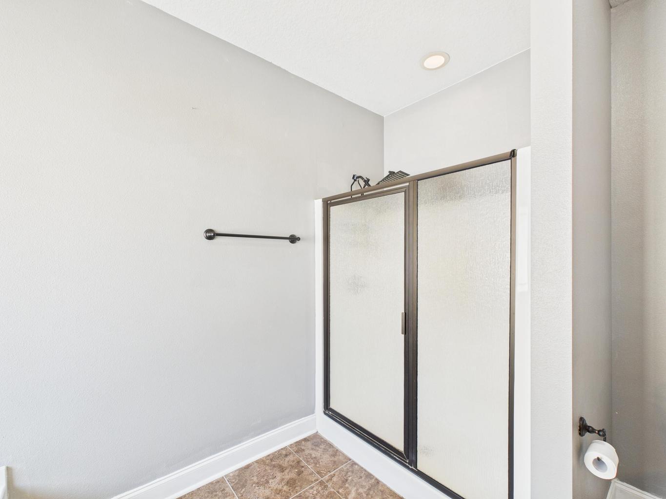 PLANTATION OAKS S/D - Residential Lease
