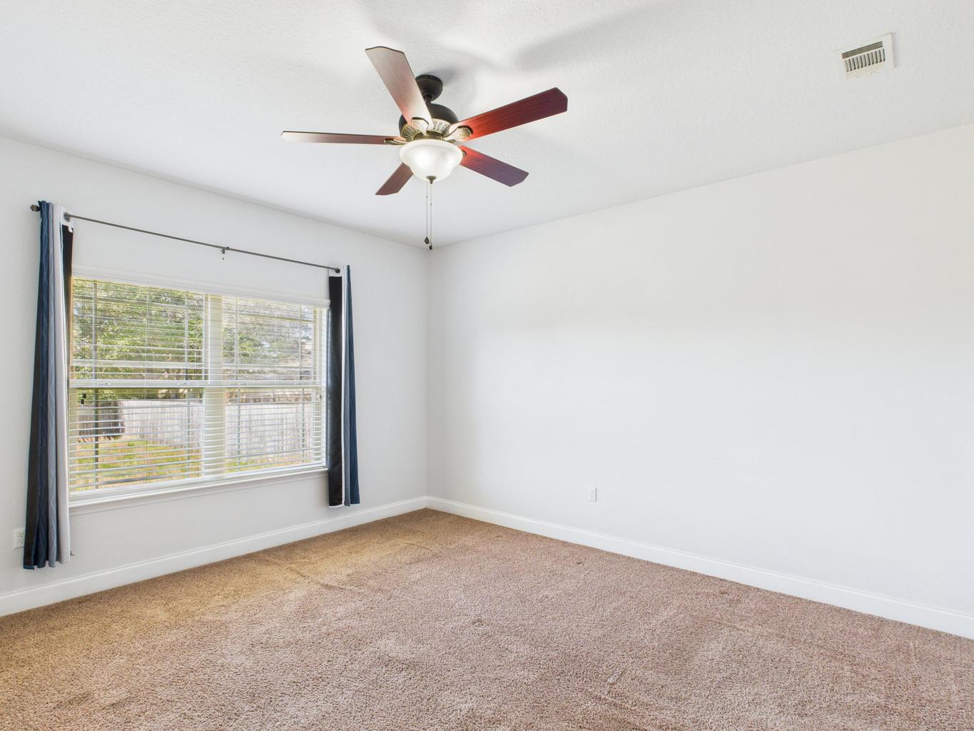 PLANTATION OAKS S/D - Residential Lease