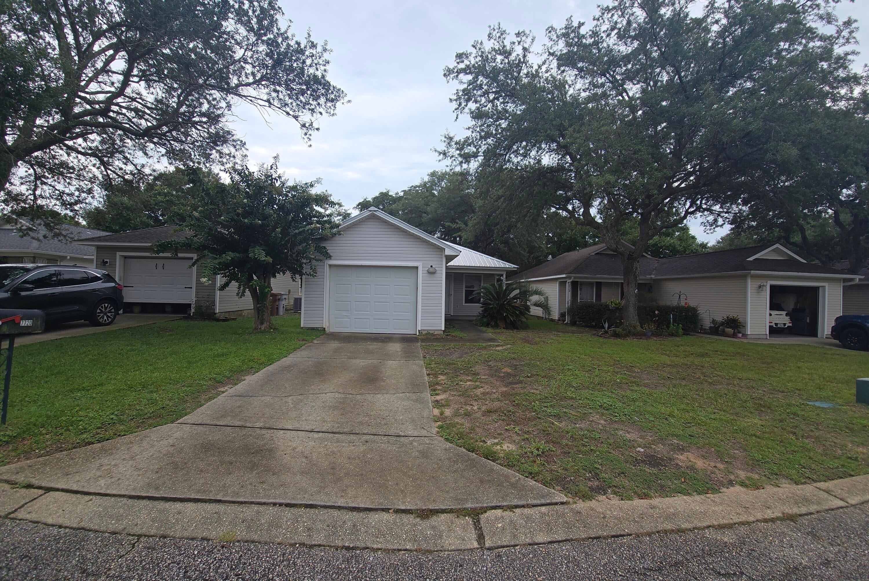 Great Location- conveniently located off 399, Convenient to area schools and   beaches. These 3 Bedroom patio homes do not come up for rent often.
Newer lvp flooring in the living areas and carpet in bedrooms. There is a community pool that you have access to as well as pickle ball courts. [pool passes are issued once the tenant signs and acknowledges pool rules that are issued thru the association]. Association cuts the yard as long as they have access to the back yard.  Tenant responsible to trim shrubs. No pets and No smoking allowed
