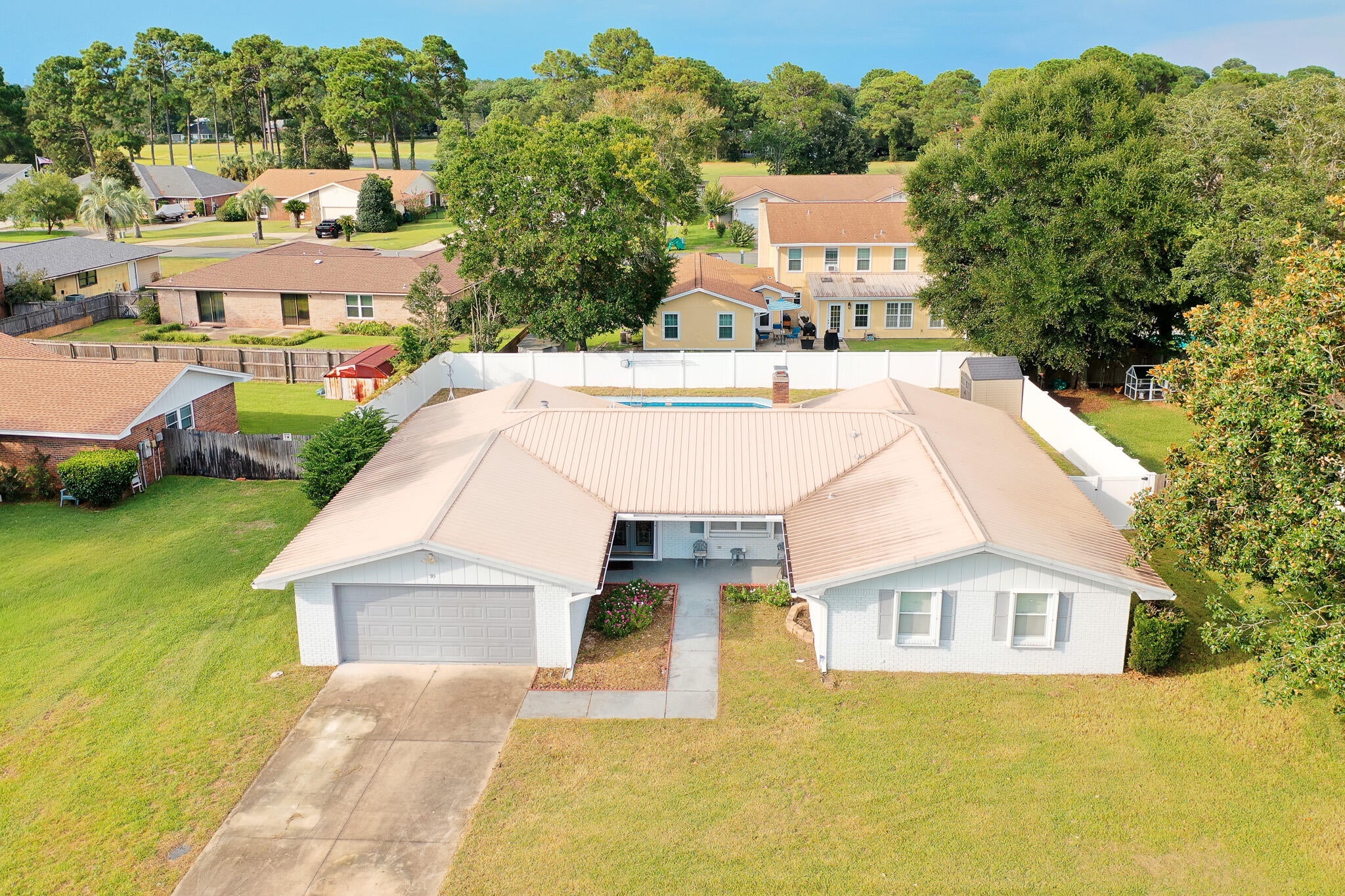 LAKE LORRAINE ESTATES 3 - Residential