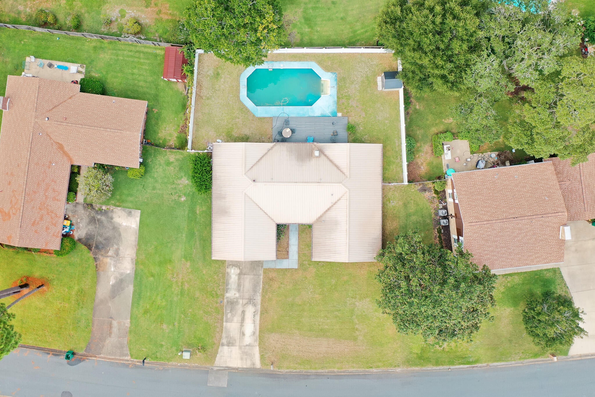 LAKE LORRAINE ESTATES 3 - Residential