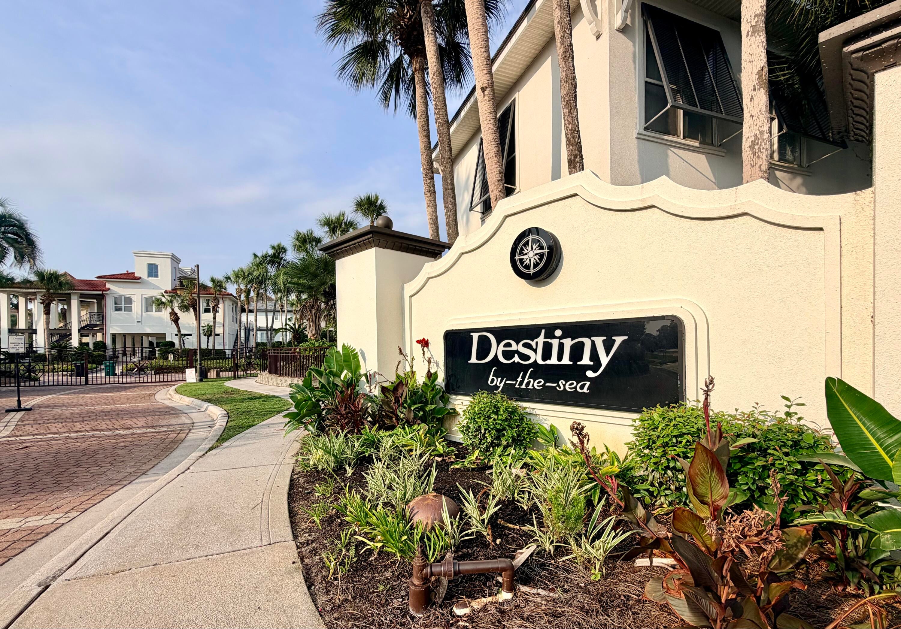 DESTINY BY THE SEA - Residential