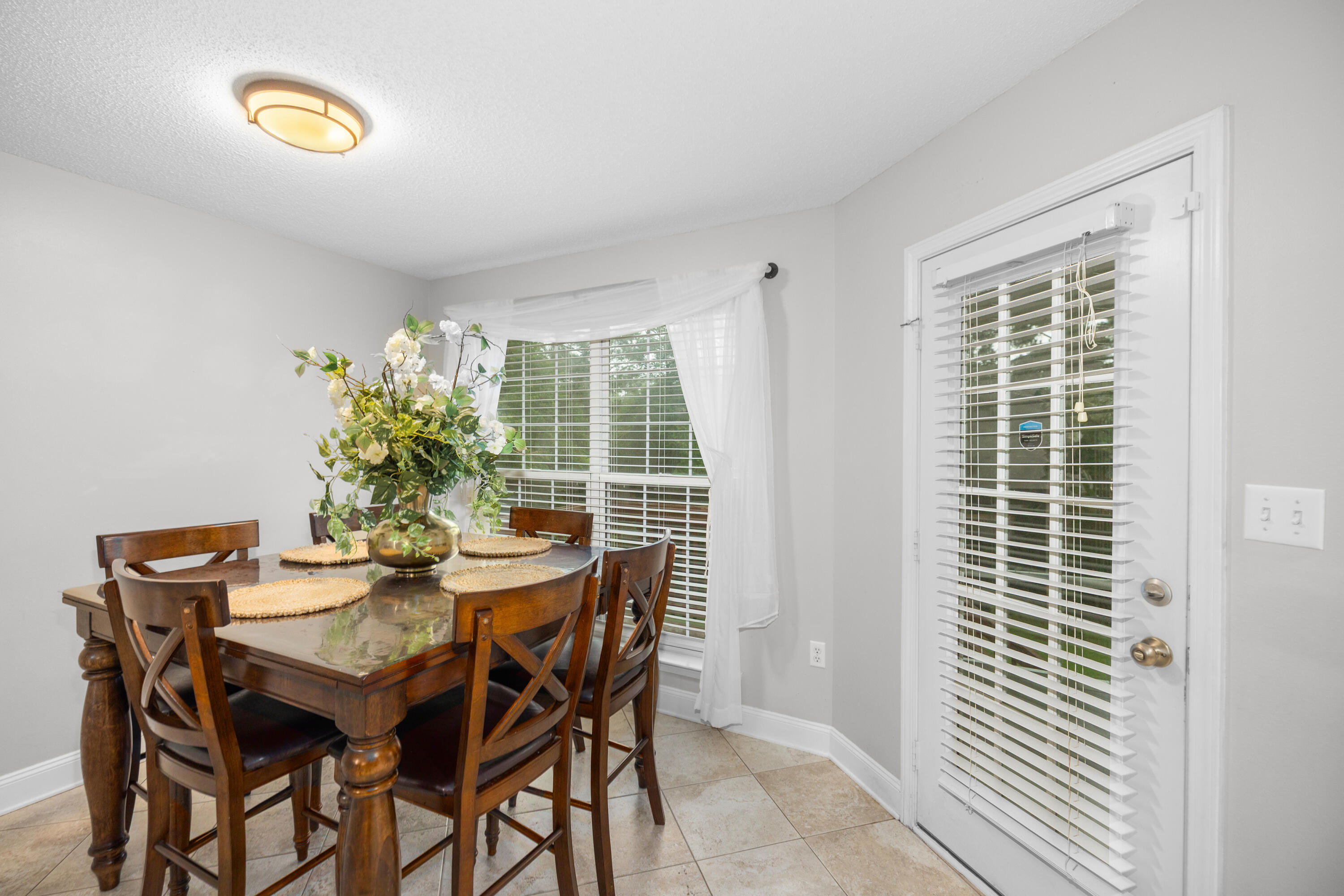 ROCKY BAYOU COUNTRY CLUB ESTATES 9 - Residential