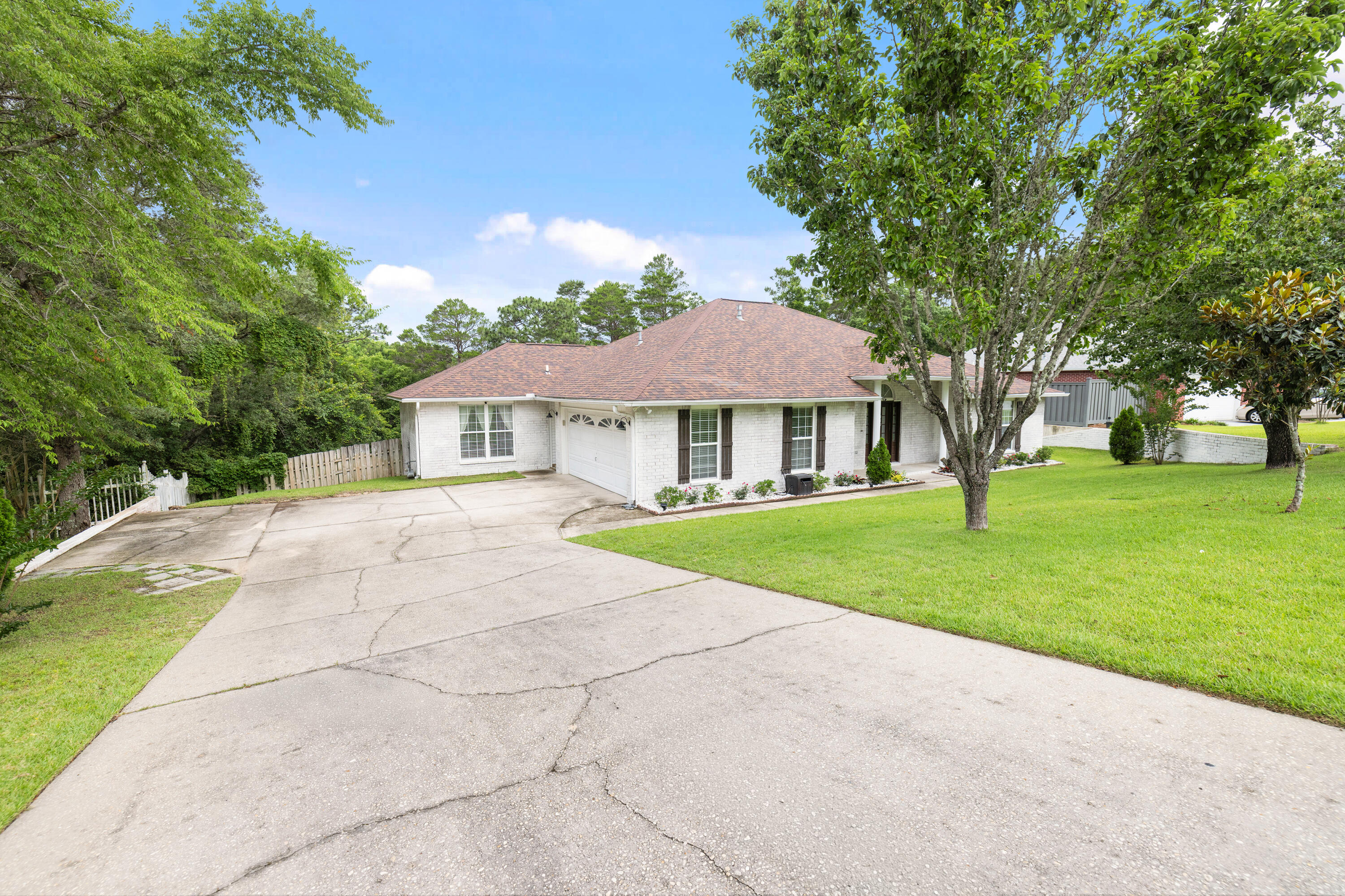 ROCKY BAYOU COUNTRY CLUB ESTATES 9 - Residential