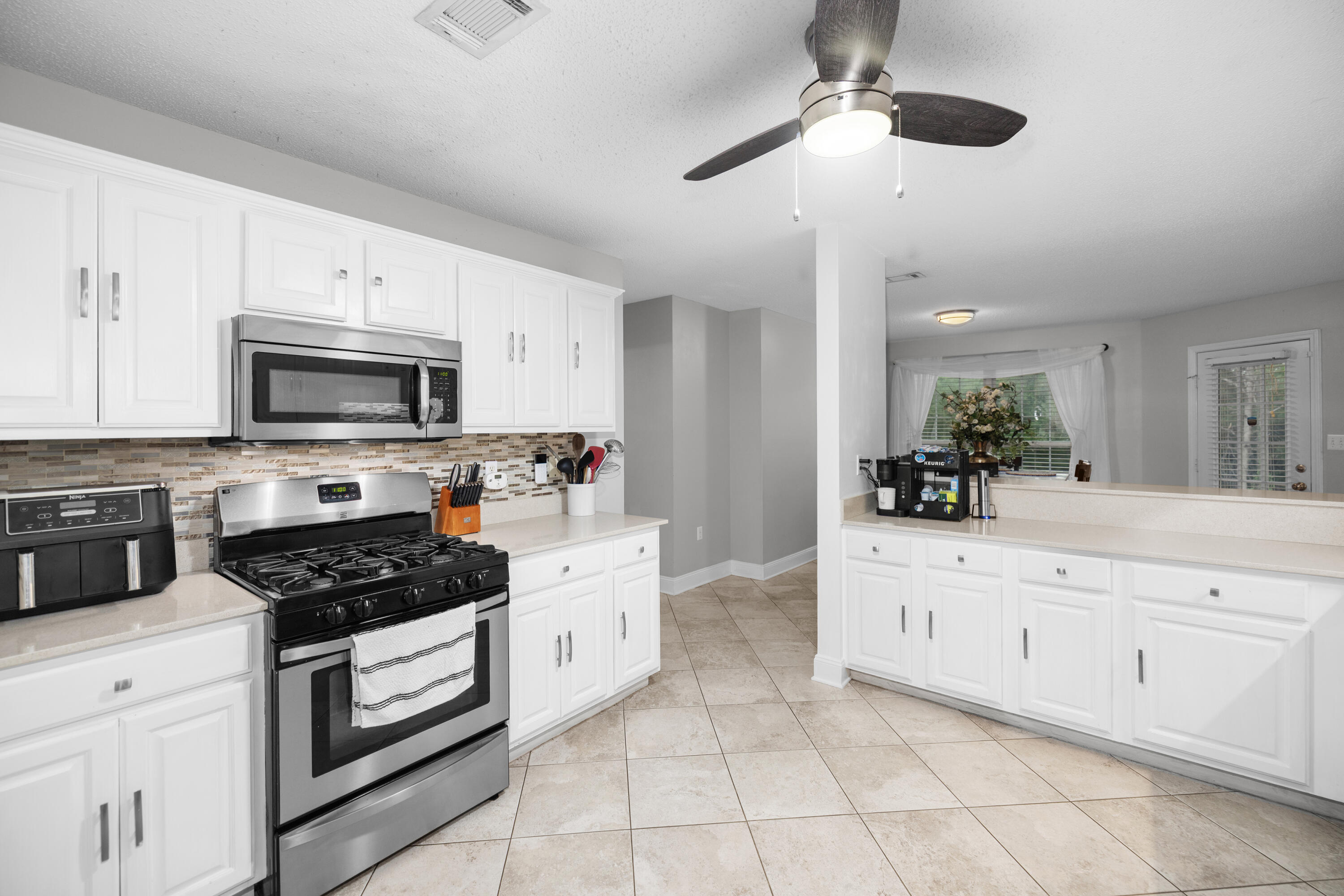 ROCKY BAYOU COUNTRY CLUB ESTATES 9 - Residential