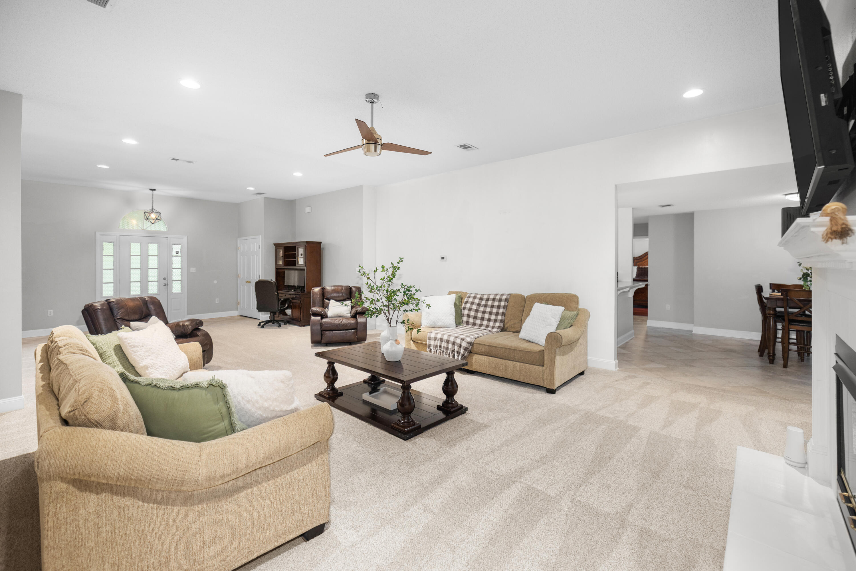 ROCKY BAYOU COUNTRY CLUB ESTATES 9 - Residential