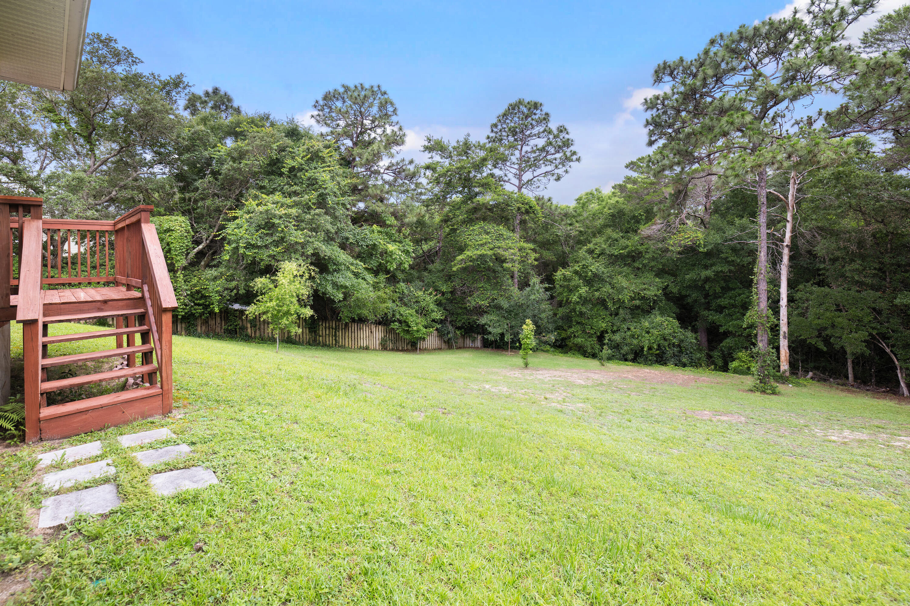 ROCKY BAYOU COUNTRY CLUB ESTATES 9 - Residential