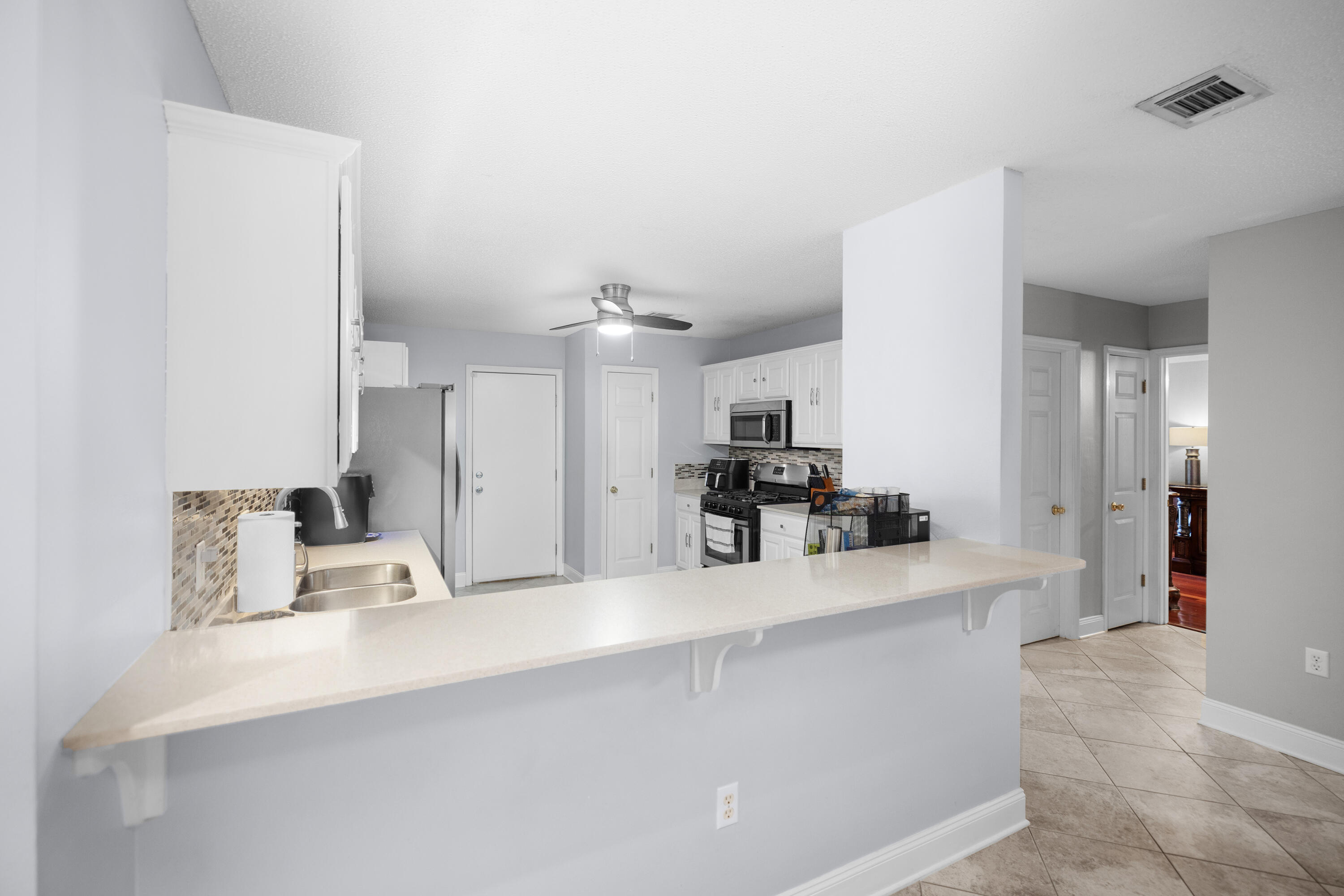 ROCKY BAYOU COUNTRY CLUB ESTATES 9 - Residential