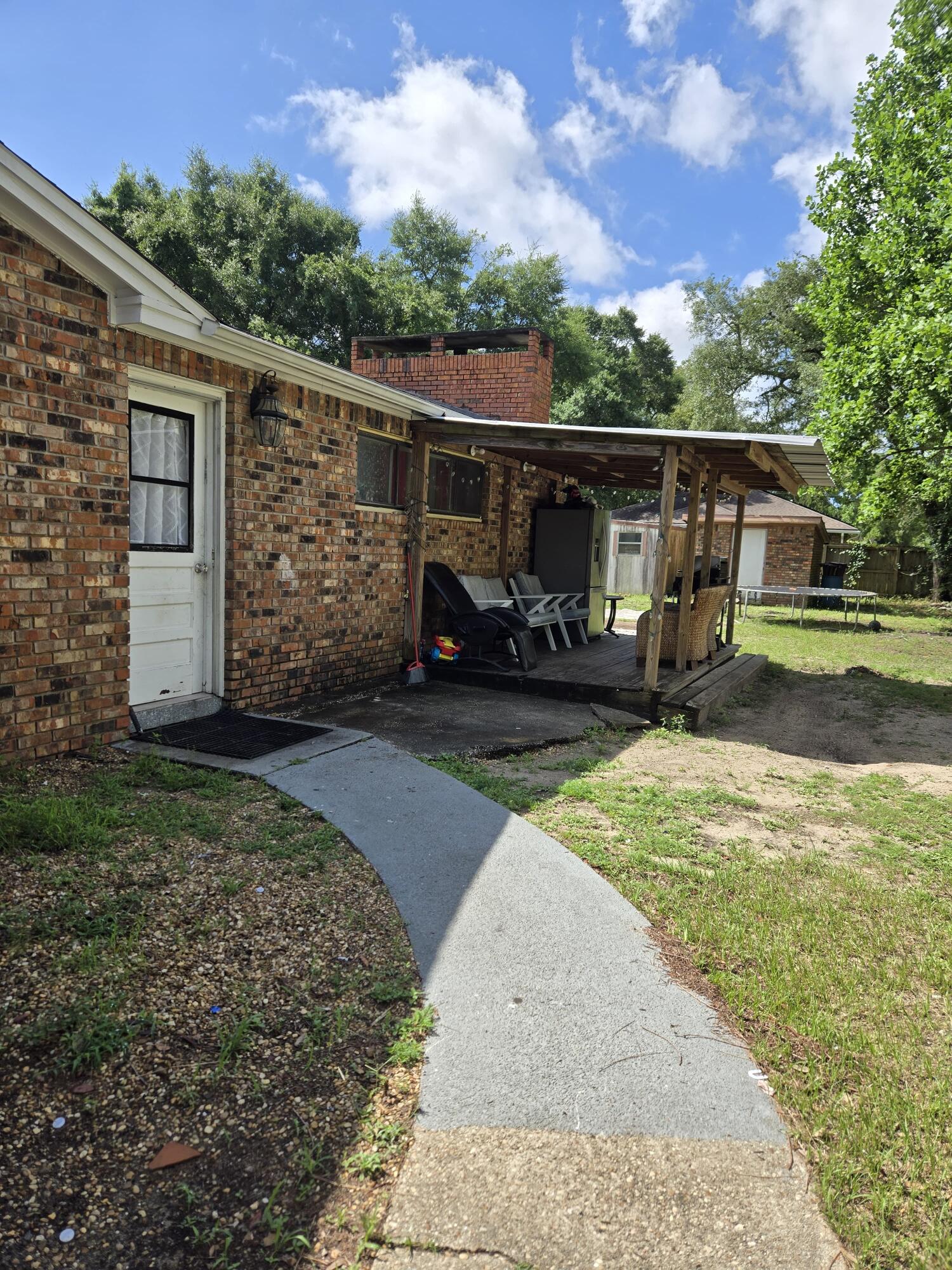 RACE TRACK ROAD S/D LOT 5 BLK G - Residential