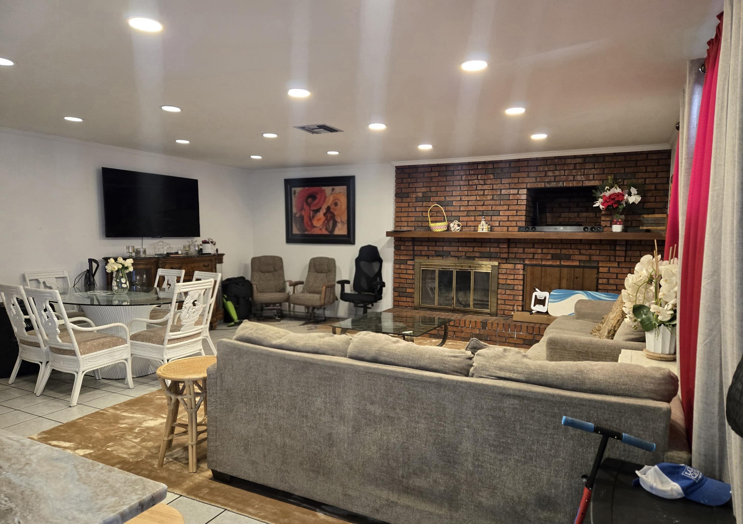 RACE TRACK ROAD S/D LOT 5 BLK G - Residential