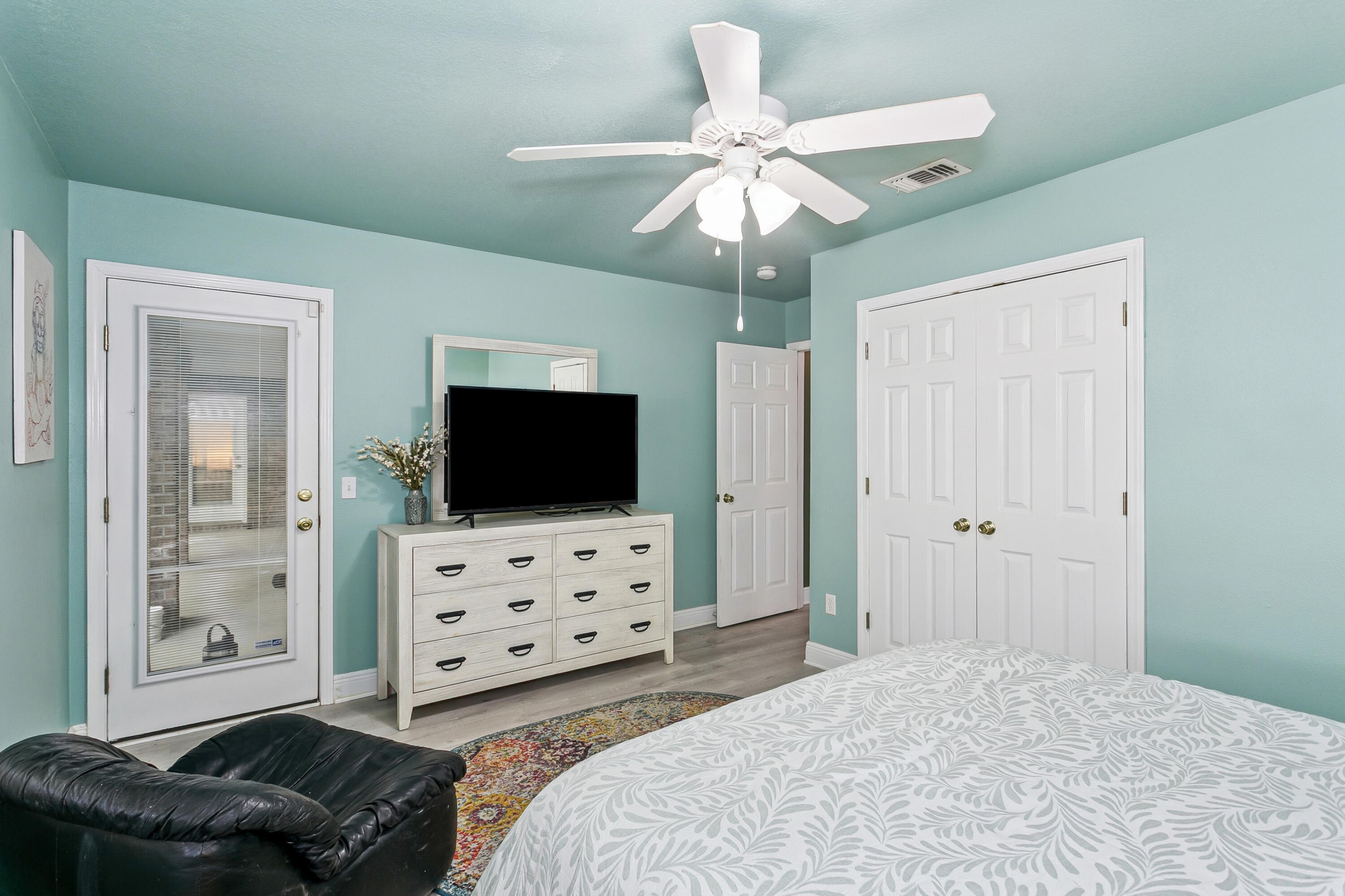 HARVELLS CROSSING - Residential