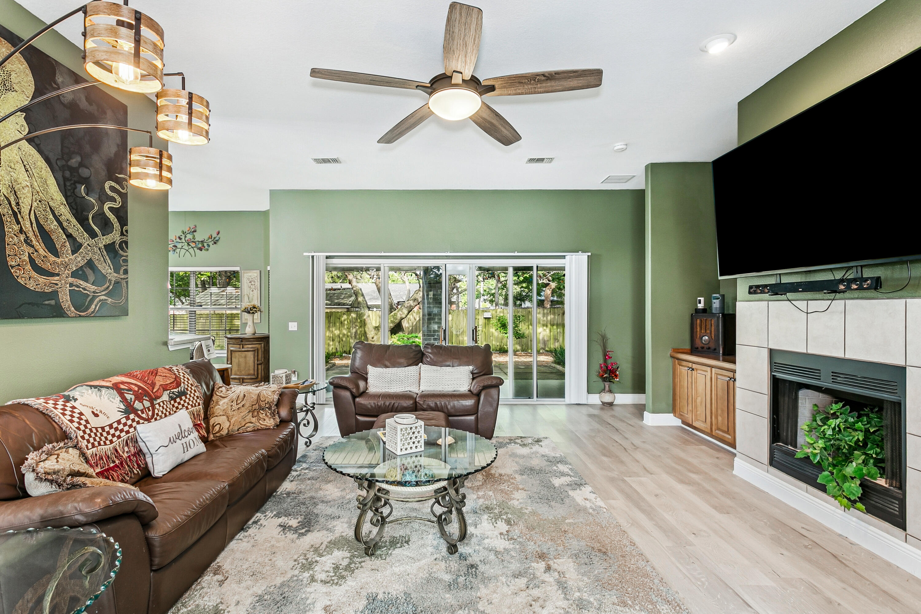 HARVELLS CROSSING - Residential
