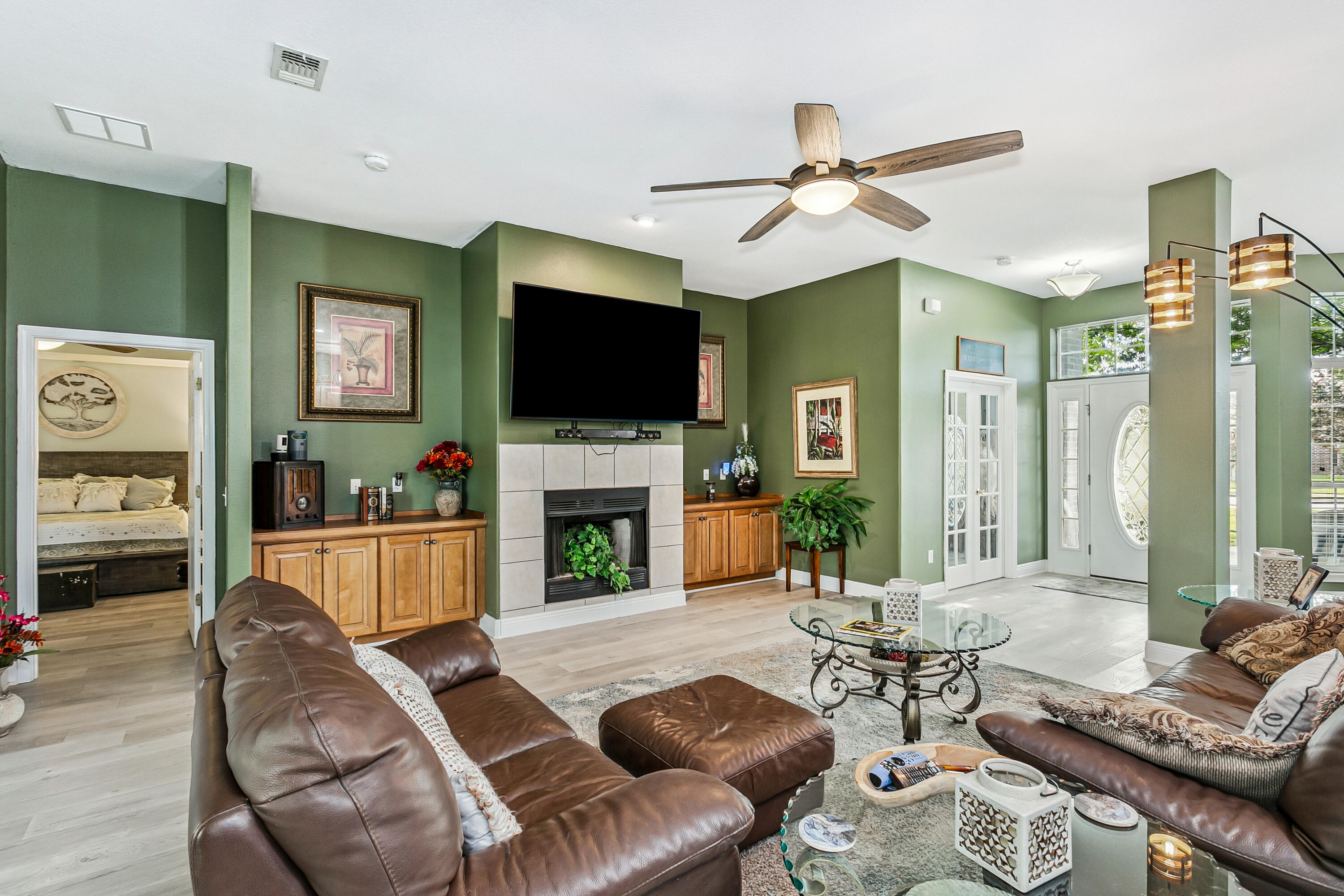 HARVELLS CROSSING - Residential
