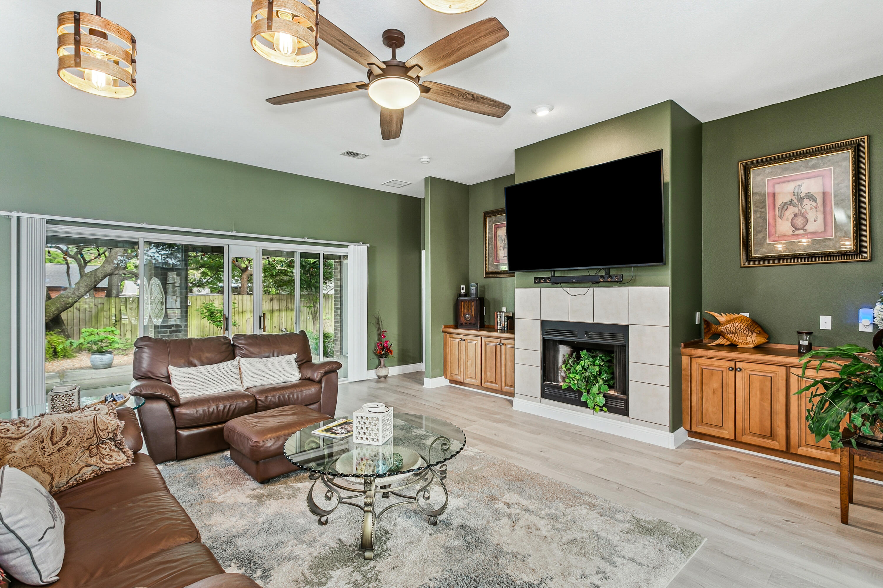 HARVELLS CROSSING - Residential